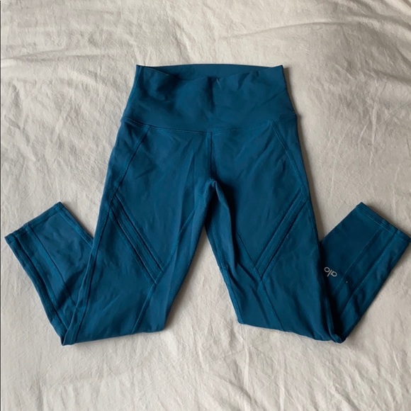 ALO Yoga Pants - Alo Yoga blue 25” leggings